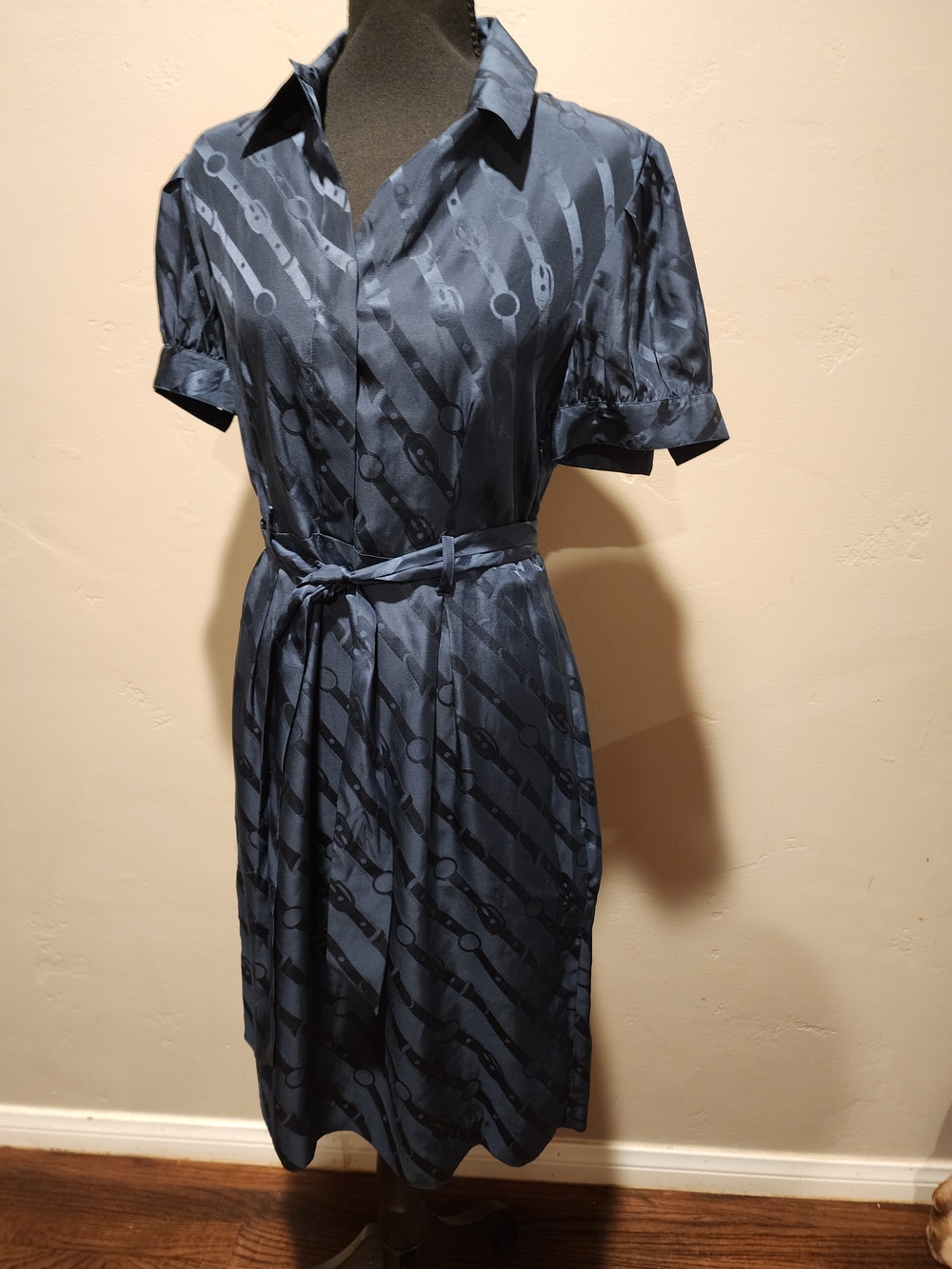 100% Silk Banana Republic Navy Patterned Shirt Midi Dress